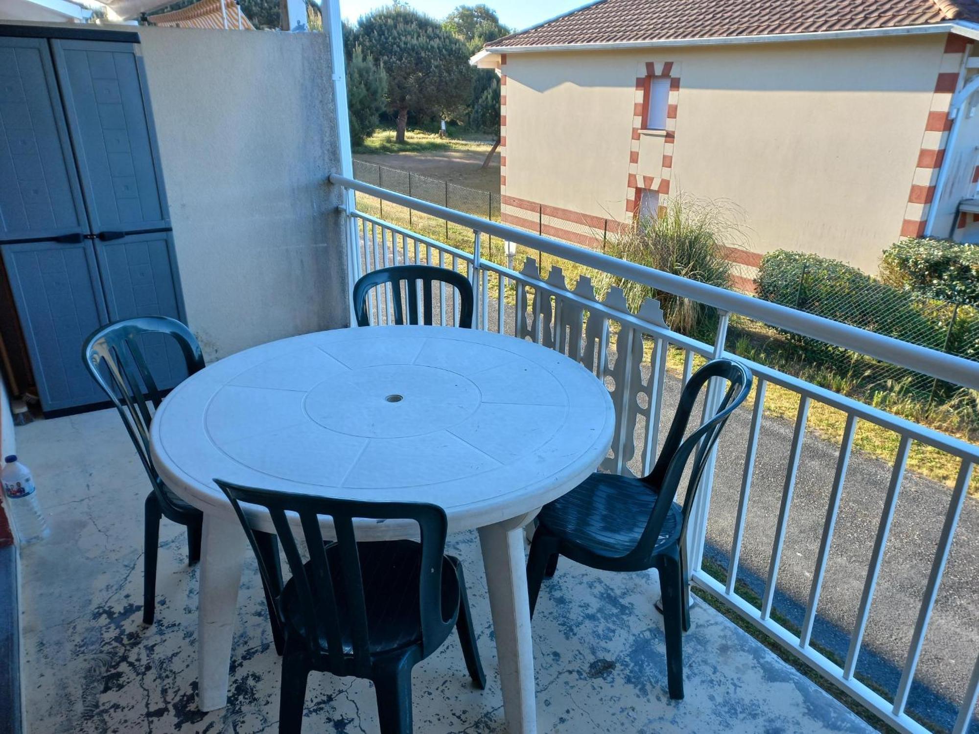 Appartement Le Verdon Sur Mer Екстериор снимка